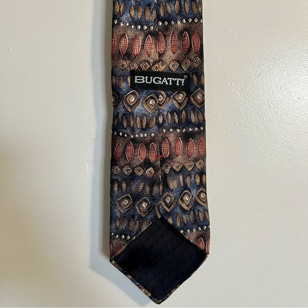 Bugatti silk tie 100% Italian silk.